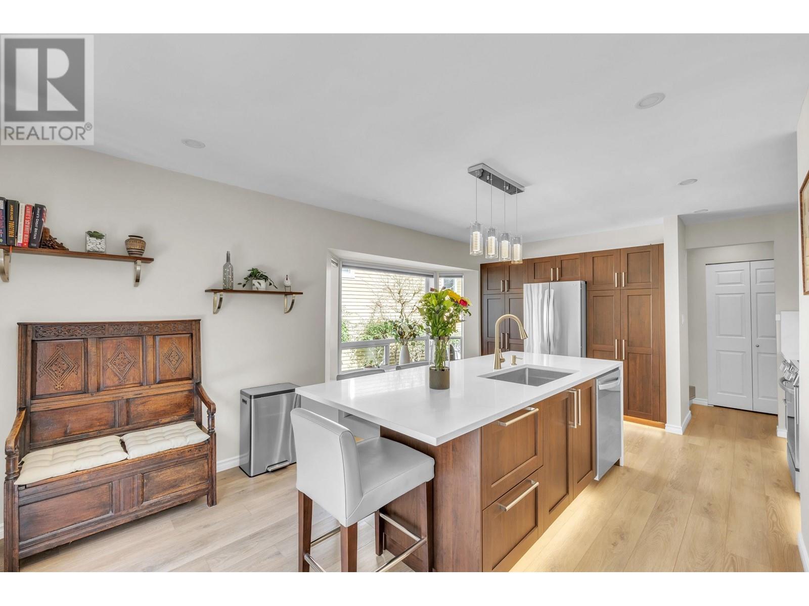 3325 Flagstaff Place, Vancouver, British Columbia  V5S 4K9 - Photo 8 - R2989923