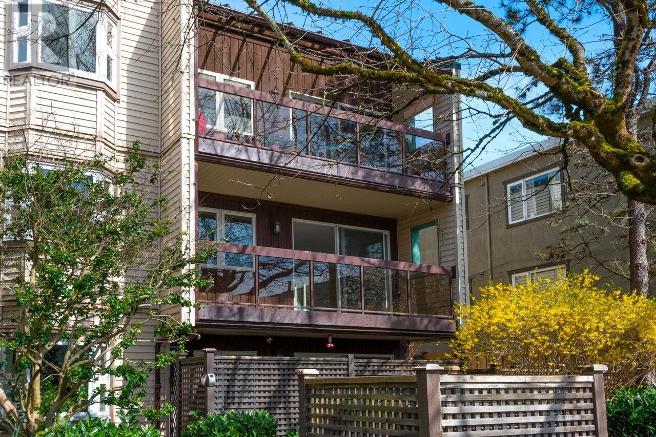 205 1429 E 4th Avenue, Vancouver, British Columbia  V5N 1J6 - Photo 2 - R2989943