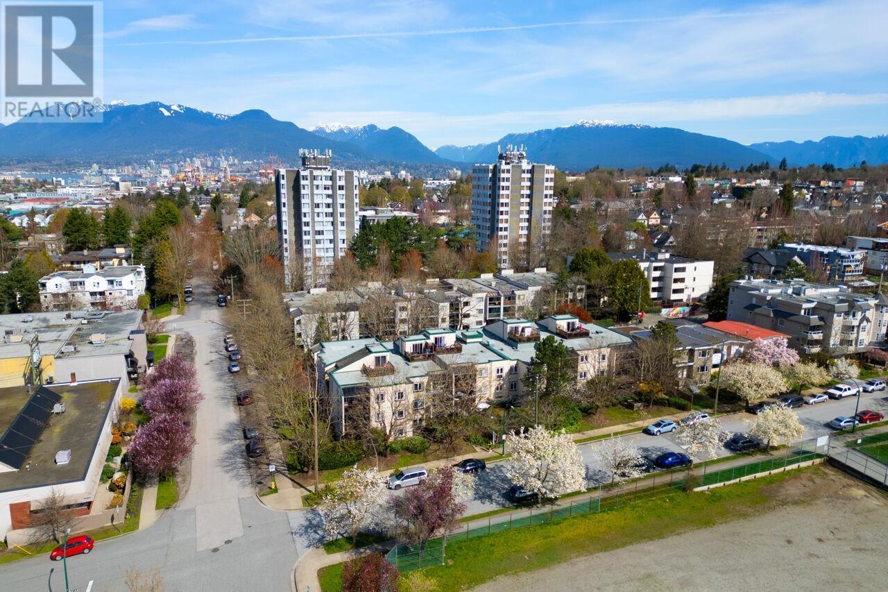 205 1429 E 4th Avenue, Vancouver, British Columbia  V5N 1J6 - Photo 3 - R2989943