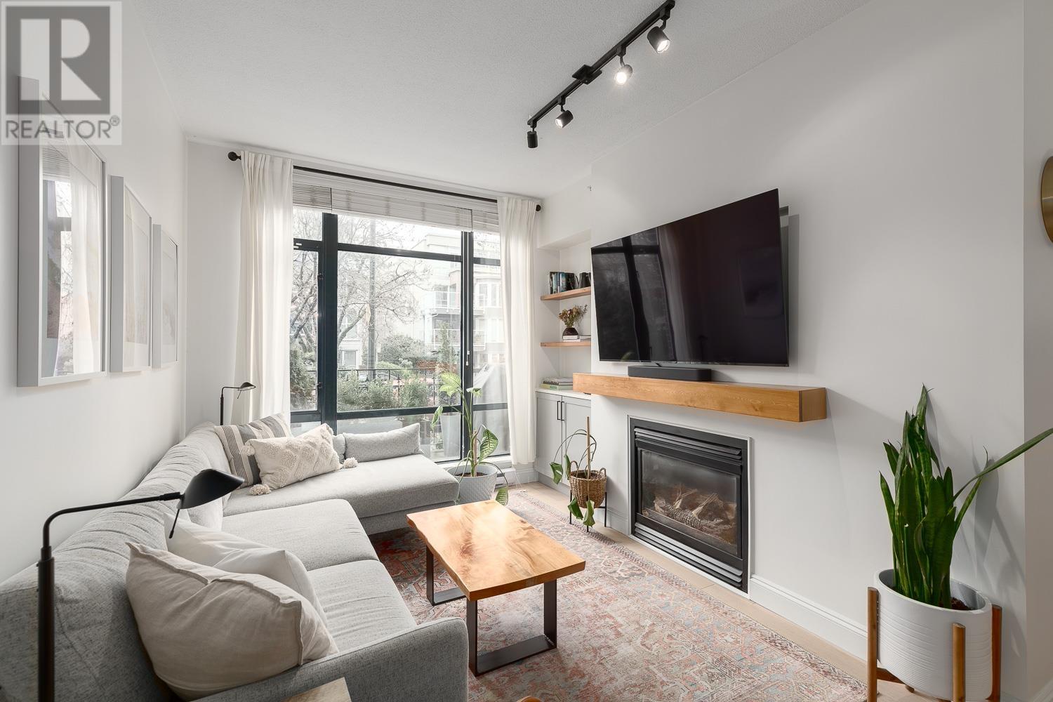2267 W 12th Avenue, Vancouver, British Columbia  V6K 4T5 - Photo 12 - R2989945