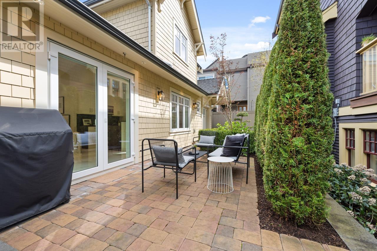 2421 W 5th Avenue, Vancouver, British Columbia  V6K 1S7 - Photo 14 - R2989983