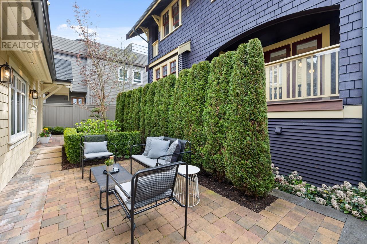 2421 W 5th Avenue, Vancouver, British Columbia  V6K 1S7 - Photo 15 - R2989983