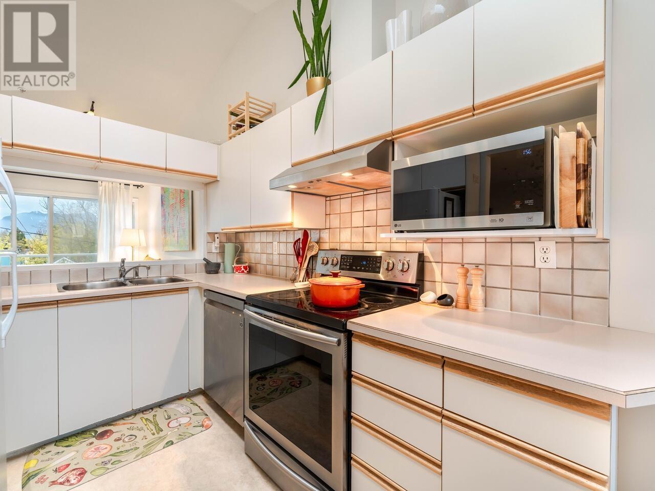 5 43 E 20th Avenue, Vancouver, British Columbia  V5V 5C6 - Photo 12 - R2989989