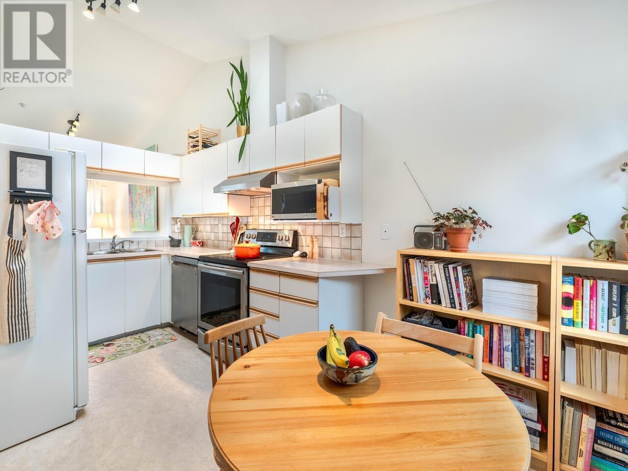 5 43 E 20th Avenue, Vancouver, British Columbia  V5V 5C6 - Photo 13 - R2989989