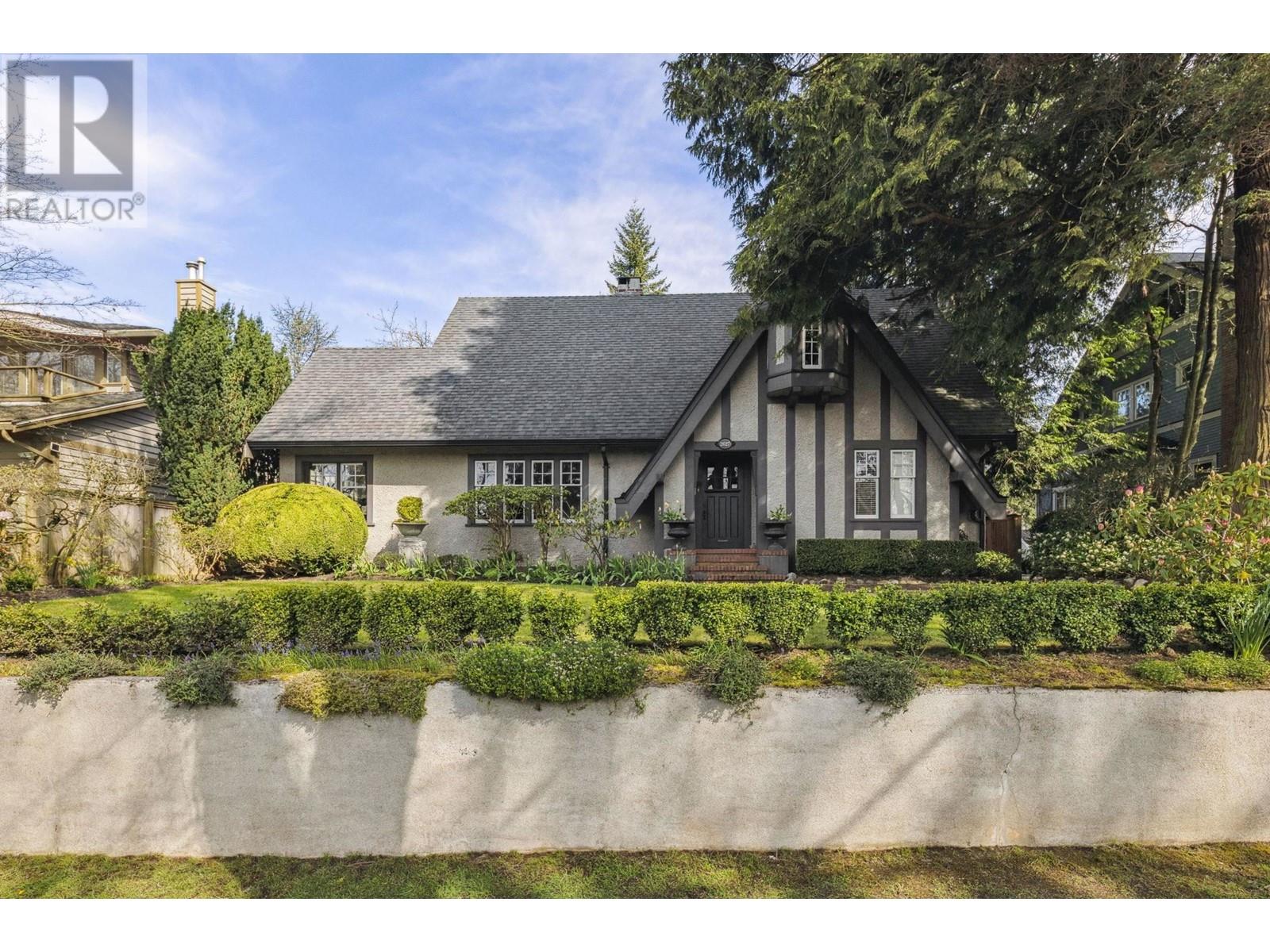 2627 W 37th Avenue, Vancouver, British Columbia  V6N 2T3 - Photo 3 - R2989927