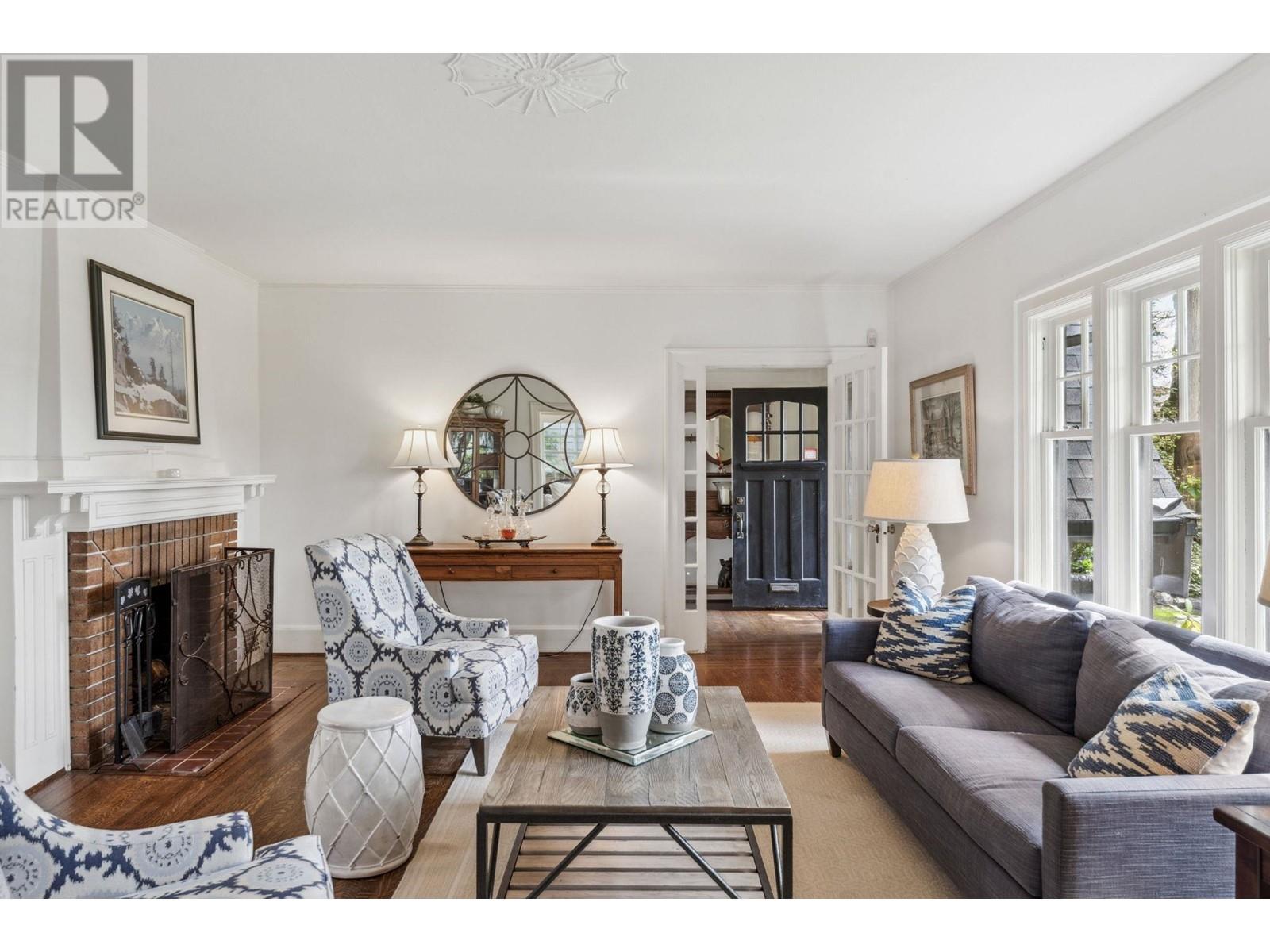 2627 W 37th Avenue, Vancouver, British Columbia  V6N 2T3 - Photo 5 - R2989927