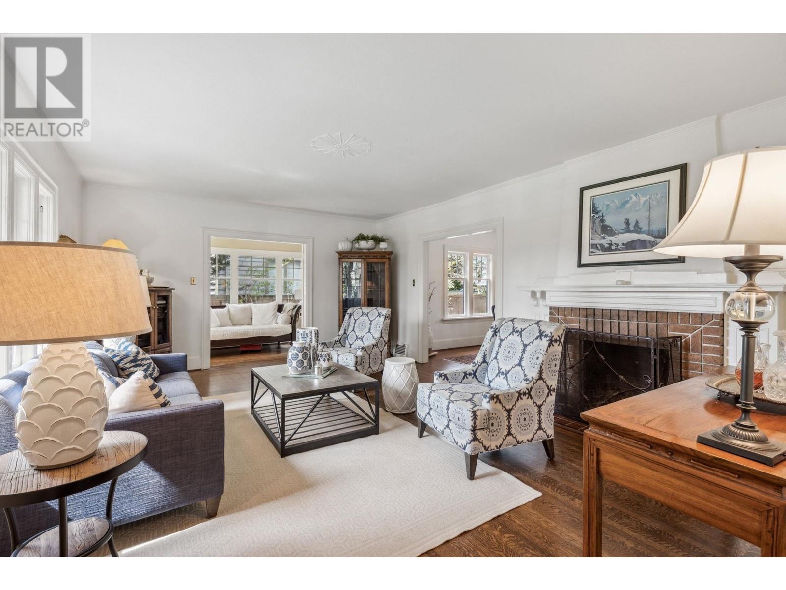 2627 W 37th Avenue, Vancouver, British Columbia  V6N 2T3 - Photo 7 - R2989927