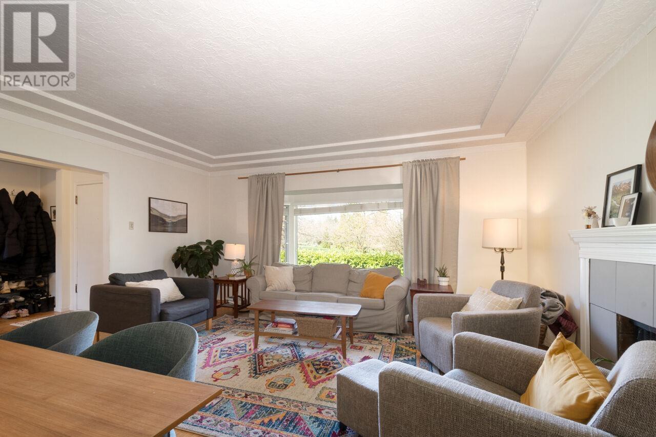 76 W 37th Avenue, Vancouver, British Columbia  V5Y 2N1 - Photo 10 - R2989947