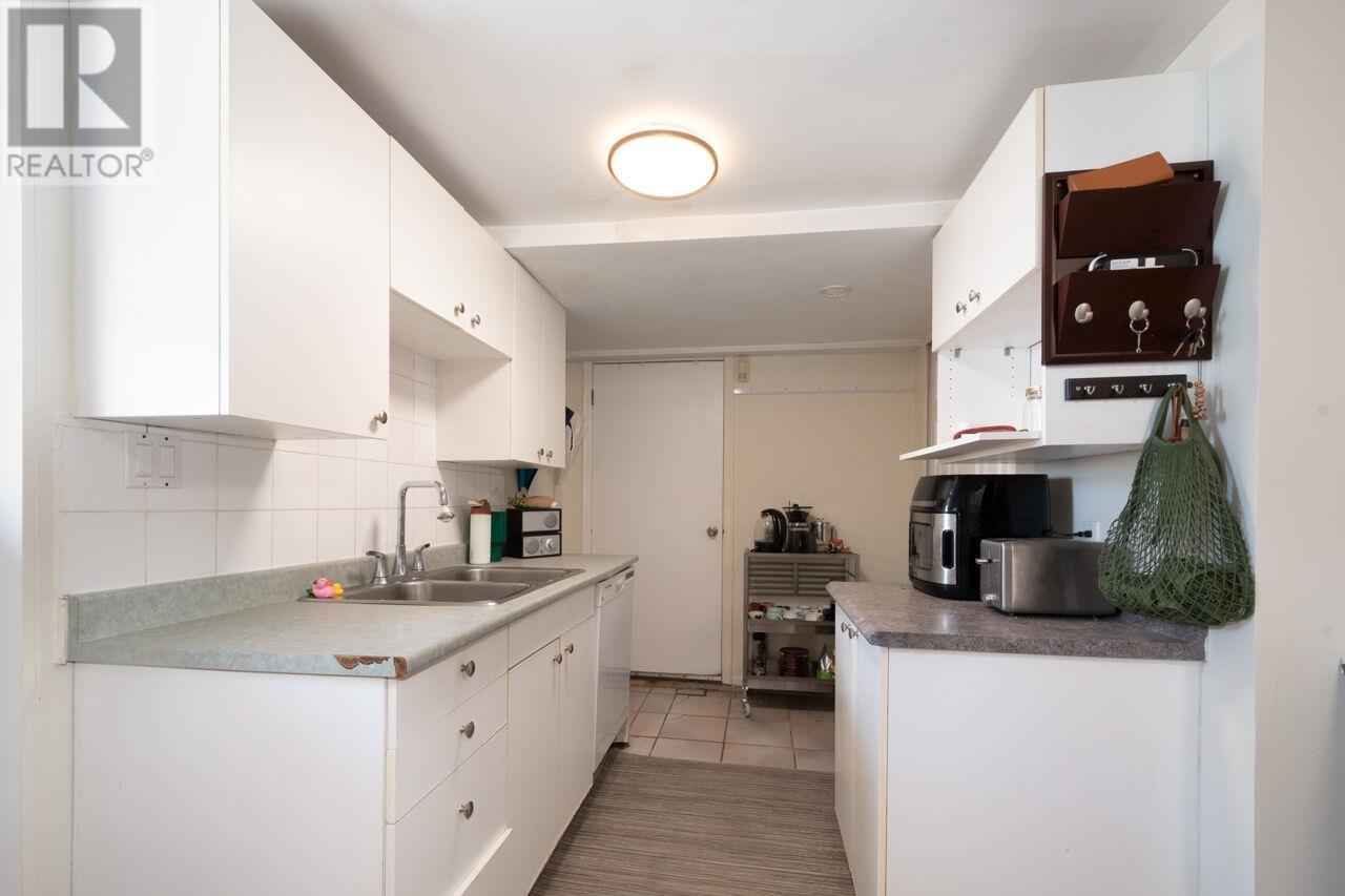 76 W 37th Avenue, Vancouver, British Columbia  V5Y 2N1 - Photo 26 - R2989947