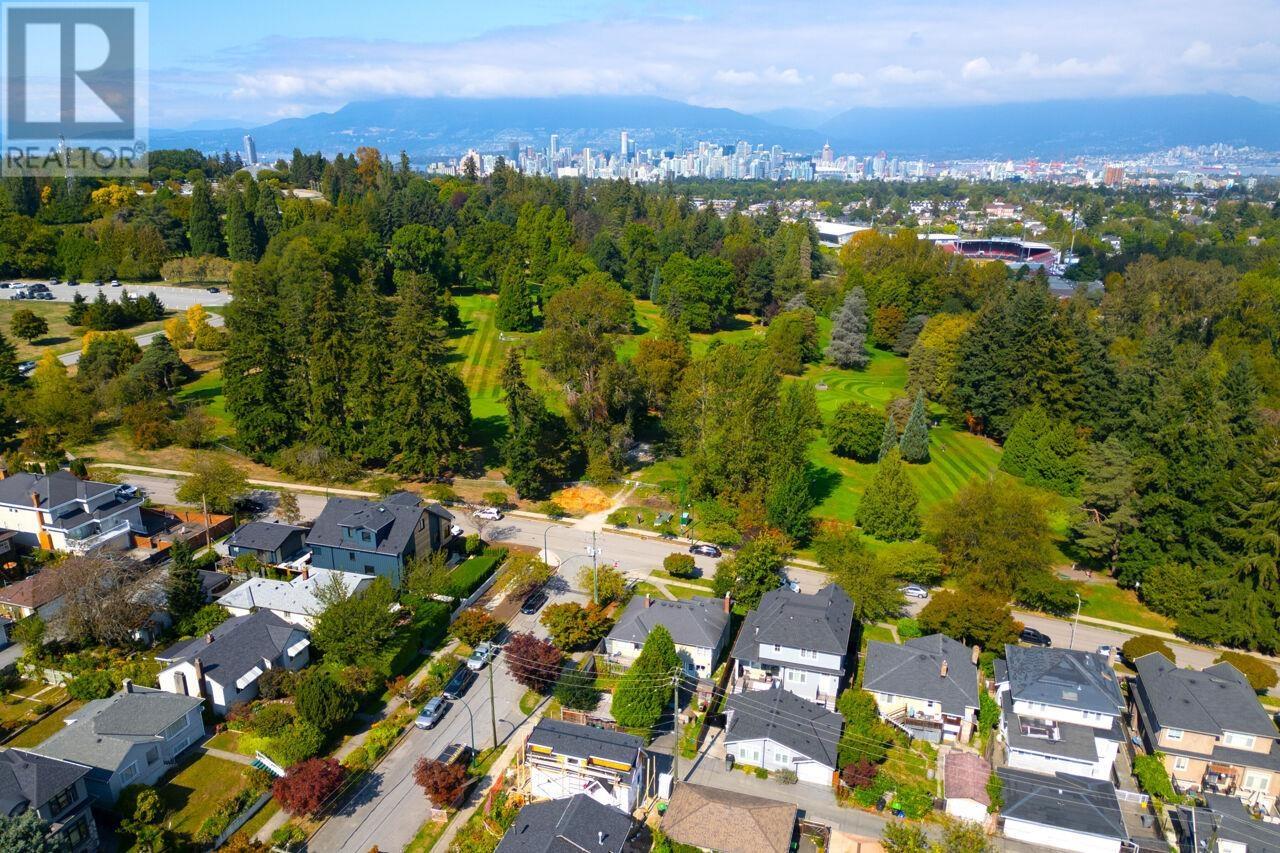 76 W 37th Avenue, Vancouver, British Columbia  V5Y 2N1 - Photo 5 - R2989947