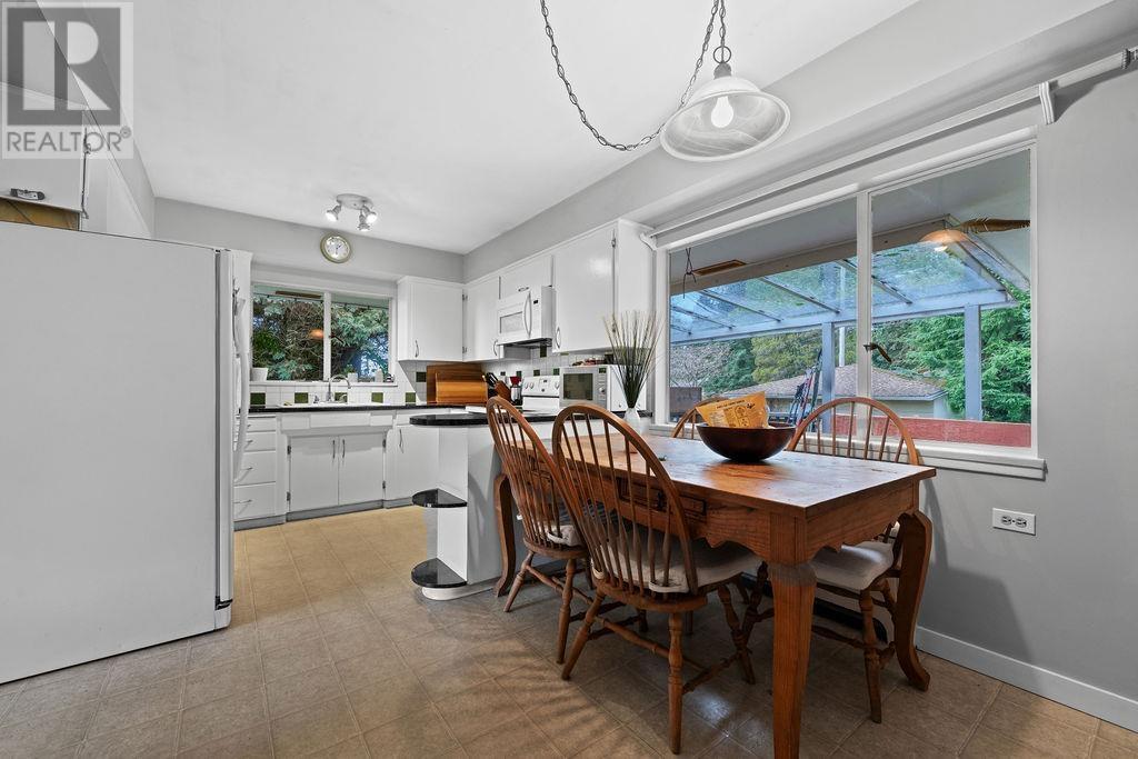 3955 Highland Boulevard, North Vancouver, British Columbia  V7R 2Y7 - Photo 10 - R2989980