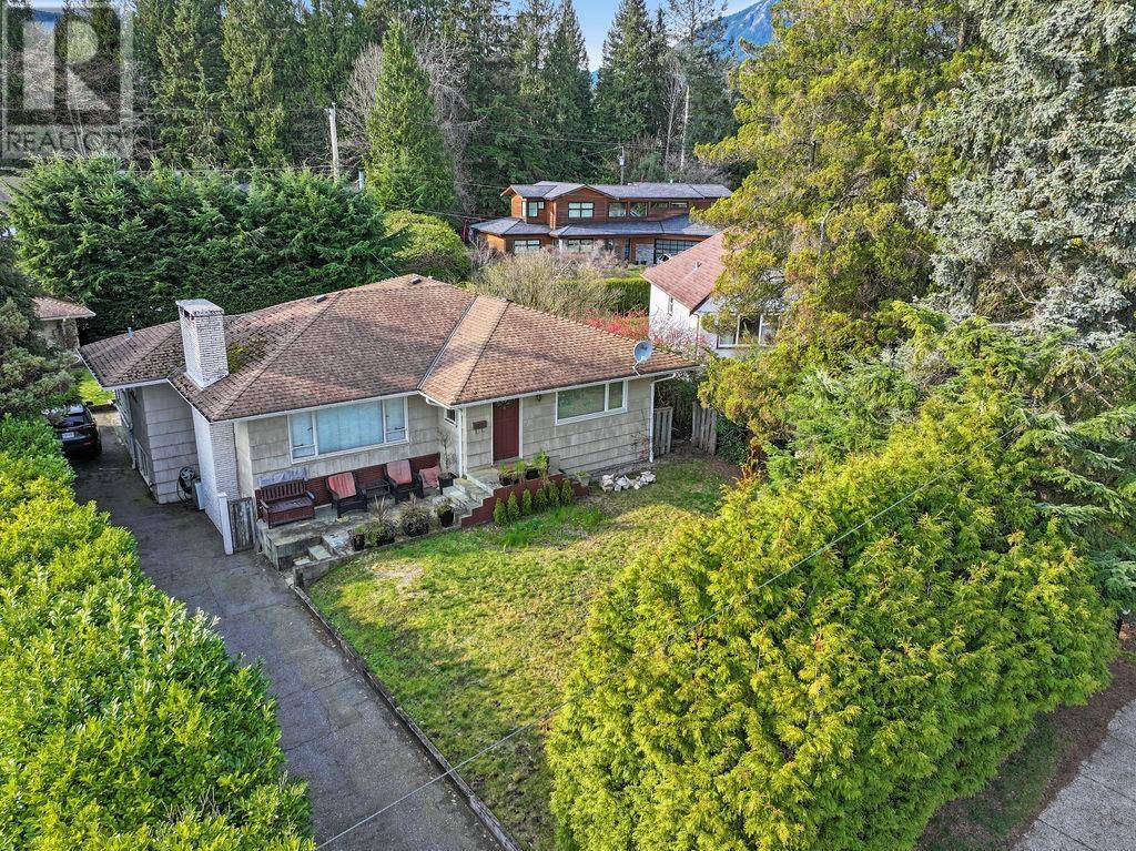 3955 Highland Boulevard, North Vancouver, British Columbia  V7R 2Y7 - Photo 25 - R2989980