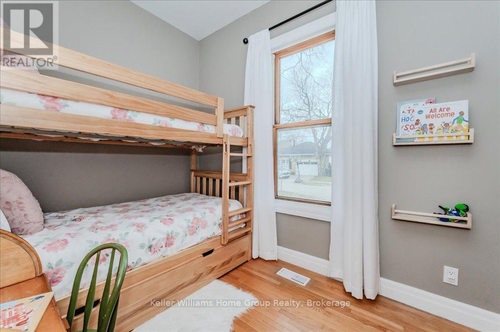 39 Central Street, Guelph, Ontario  N1H 4K8 - Photo 17 - X12081862