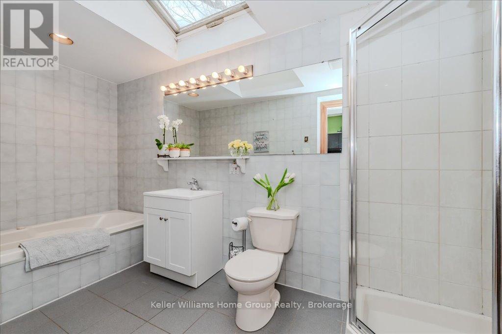 39 Central Street, Guelph, Ontario  N1H 4K8 - Photo 18 - X12081862