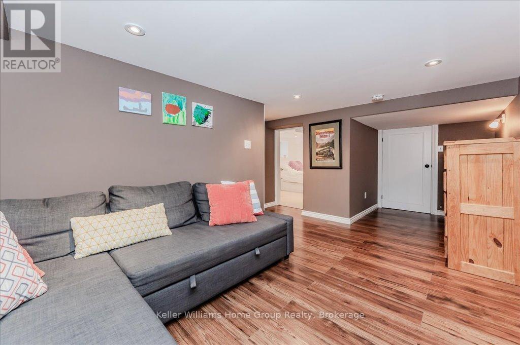 39 Central Street, Guelph, Ontario  N1H 4K8 - Photo 22 - X12081862
