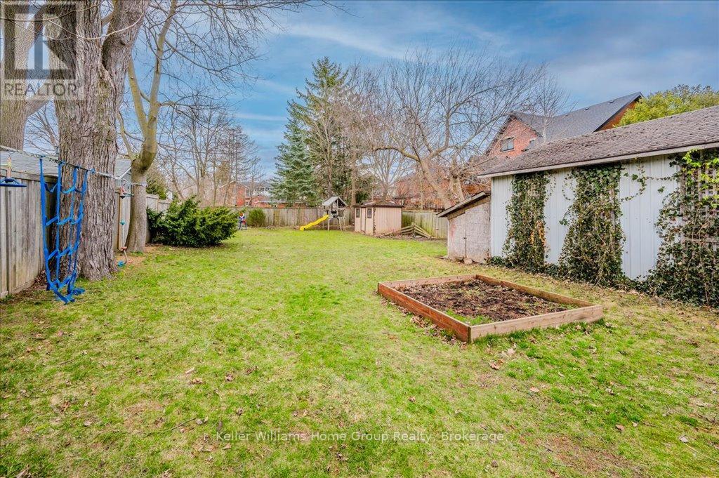 39 Central Street, Guelph, Ontario  N1H 4K8 - Photo 33 - X12081862