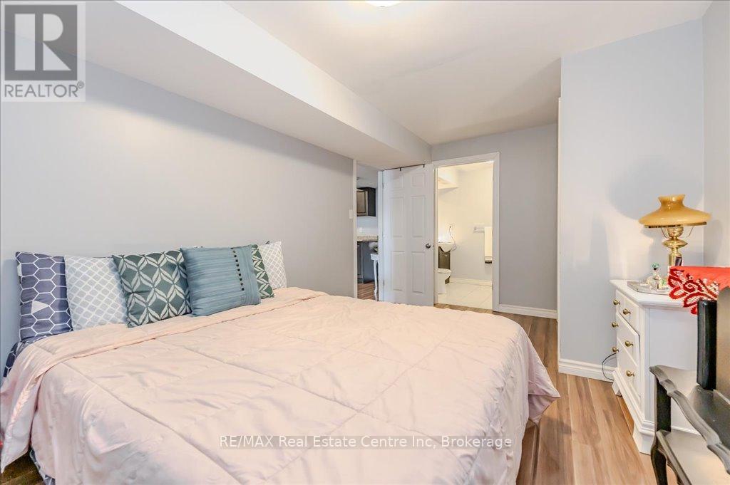 86 Davis Street, Guelph, Ontario  N1E 0G2 - Photo 20 - X12081897