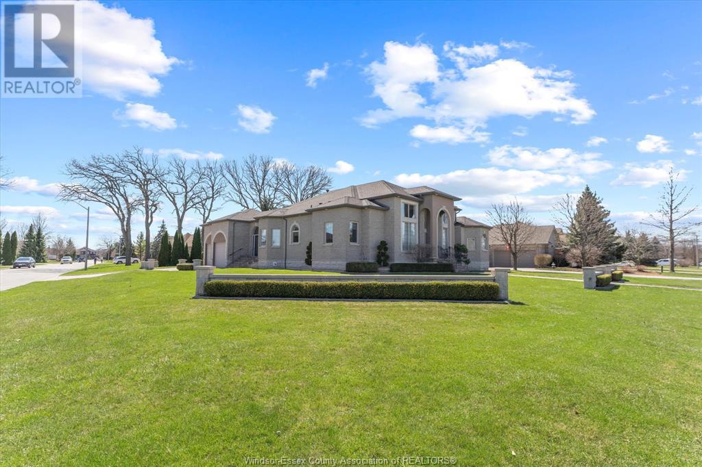 Property at 125 LINKS DRIVE image 5