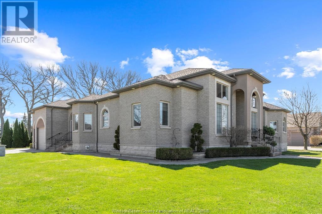 Property at 125 LINKS DRIVE image 3