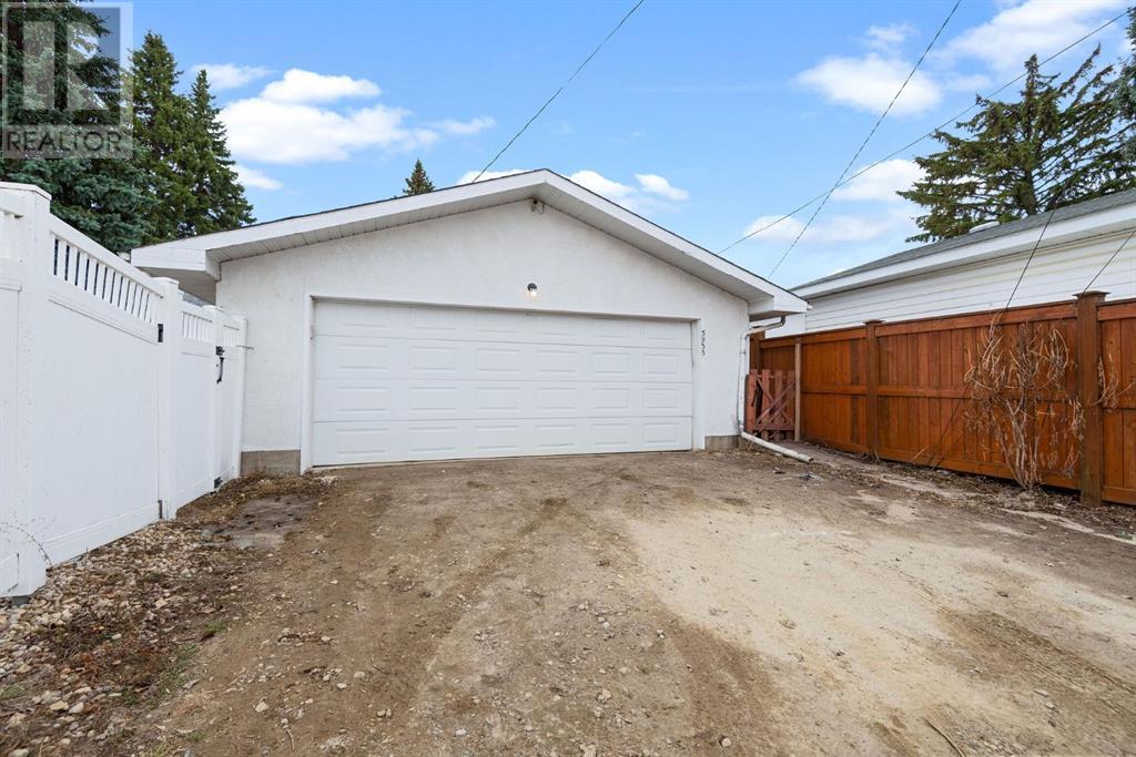 5933 West Park Crescent, Red Deer, Alberta  T4N 1E9 - Photo 28 - A2211193