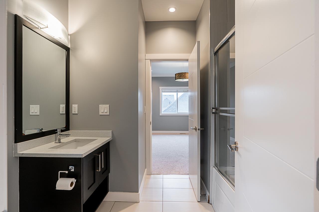 19117 72a Avenue, Surrey, British Columbia  V4N 6L1 - Photo 21 - R2989911