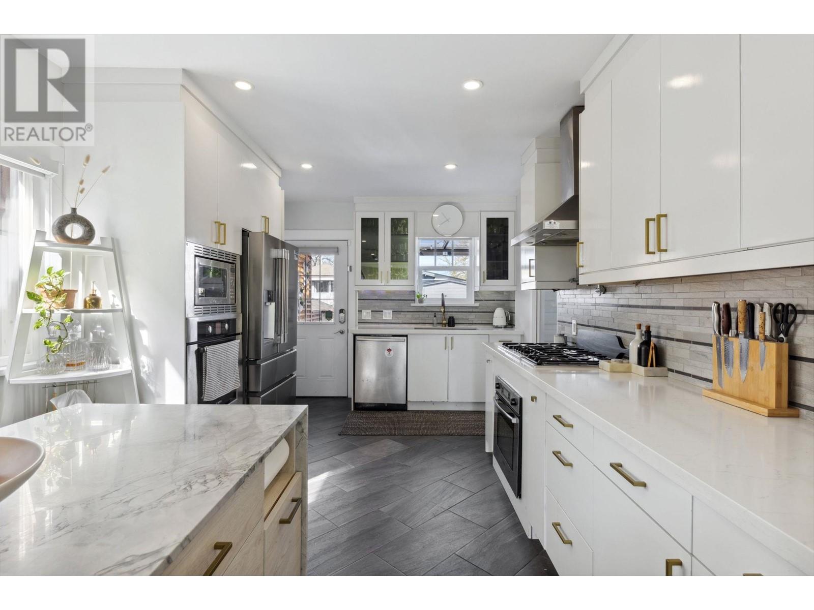 4785 Elgin Street, Vancouver, British Columbia  V5V 4S2 - Photo 12 - R2990002
