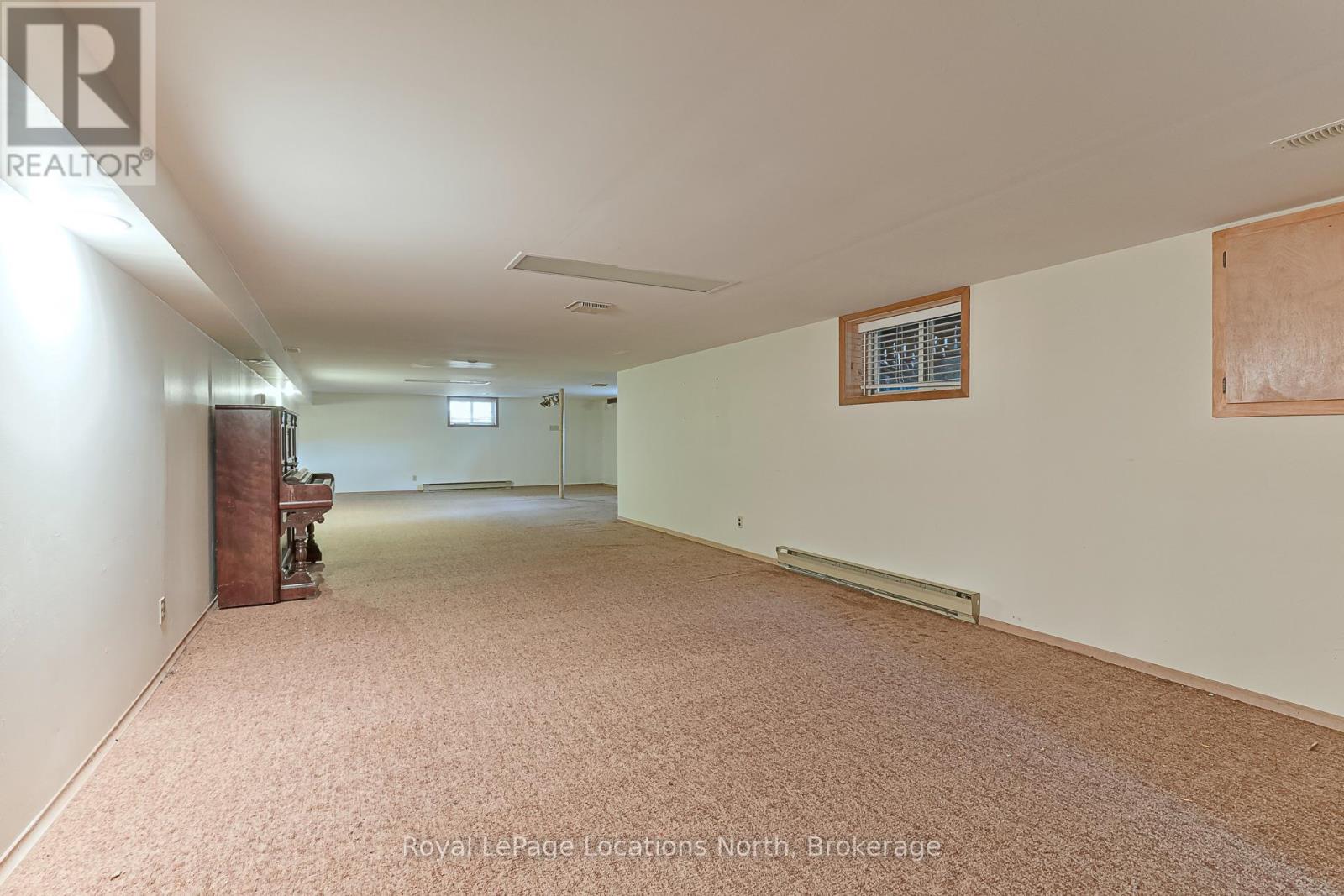 54 Townley Street, Clearview, Ontario  L0M 1S0 - Photo 22 - S12078604