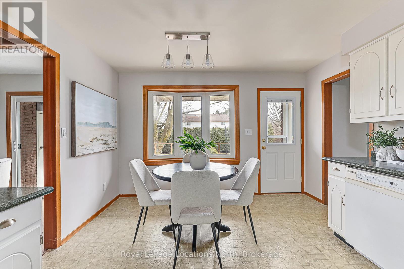54 Townley Street, Clearview, Ontario  L0M 1S0 - Photo 6 - S12078604