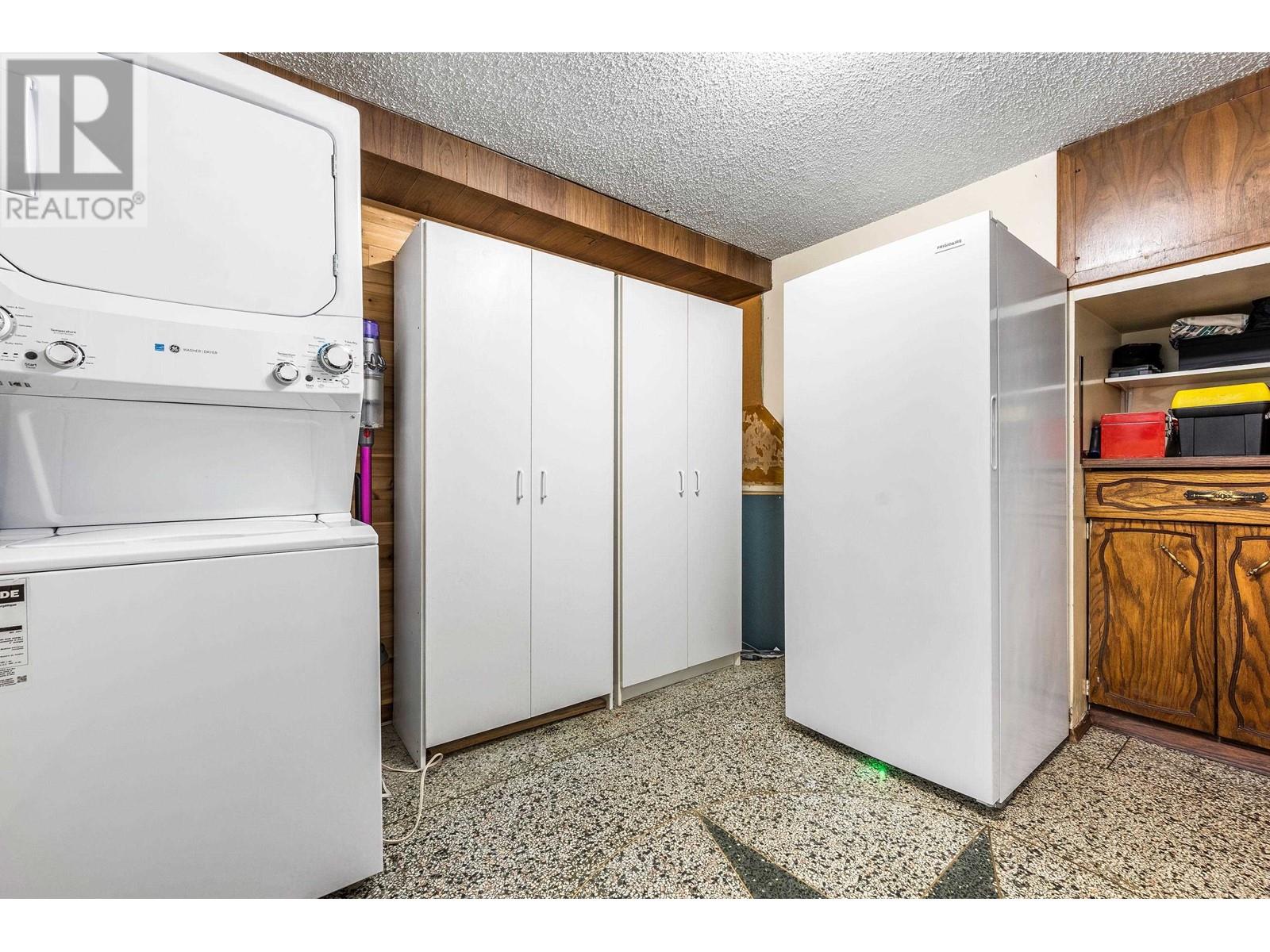 2627 E 5th Avenue, Vancouver, British Columbia  V5M 1M8 - Photo 34 - R2989921