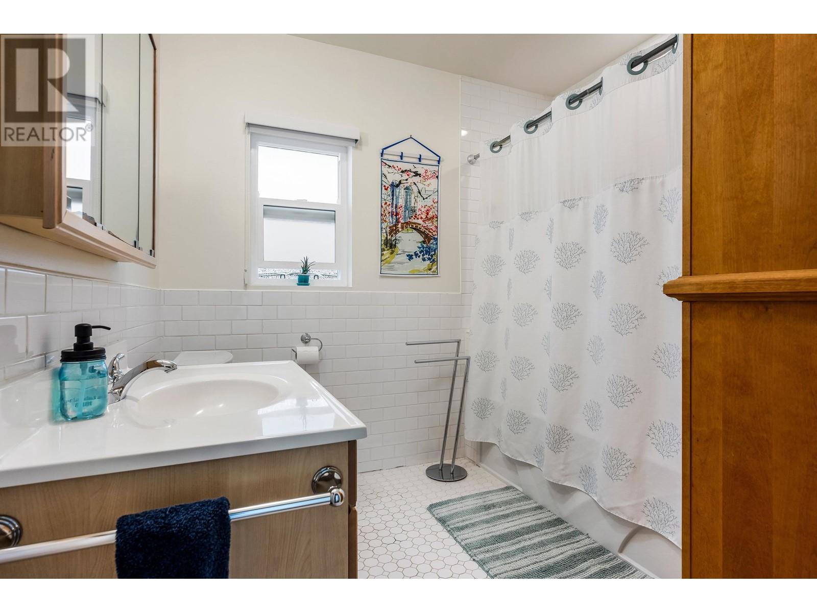 2627 E 5th Avenue, Vancouver, British Columbia  V5M 1M8 - Photo 23 - R2989921
