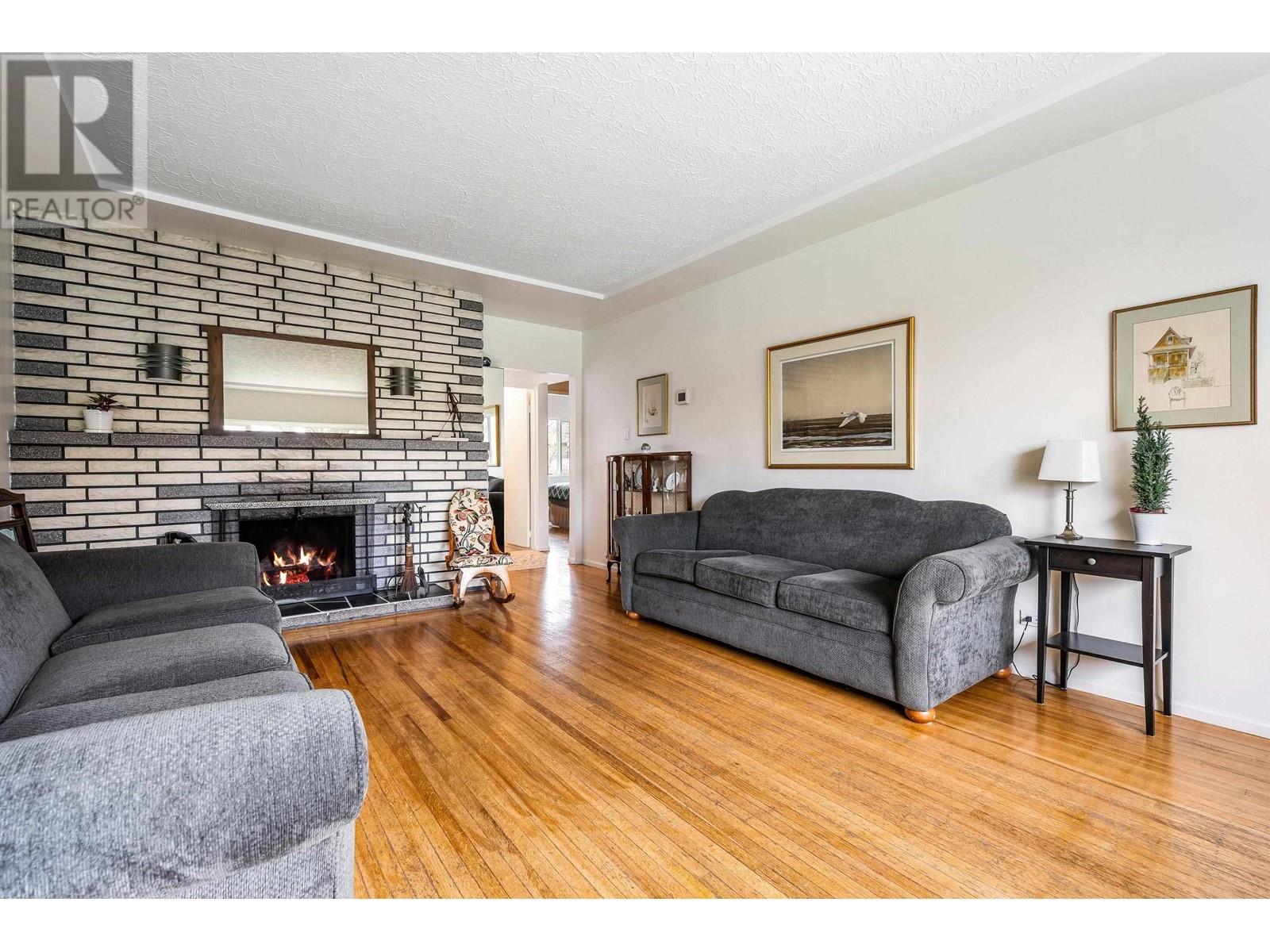 2627 E 5th Avenue, Vancouver, British Columbia  V5M 1M8 - Photo 5 - R2989921