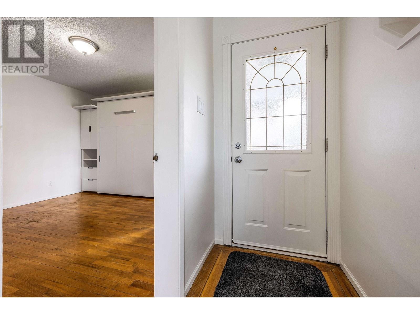 2627 E 5th Avenue, Vancouver, British Columbia  V5M 1M8 - Photo 3 - R2989921