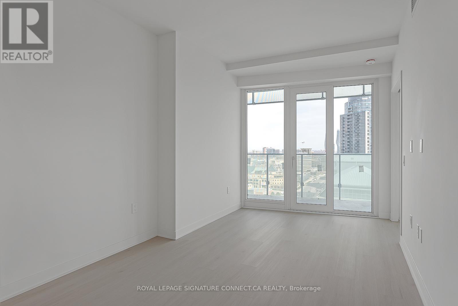 1601 - 3900 Confederation Parkway, Mississauga, Ontario  L5B 0M3 - Photo 12 - W12081865