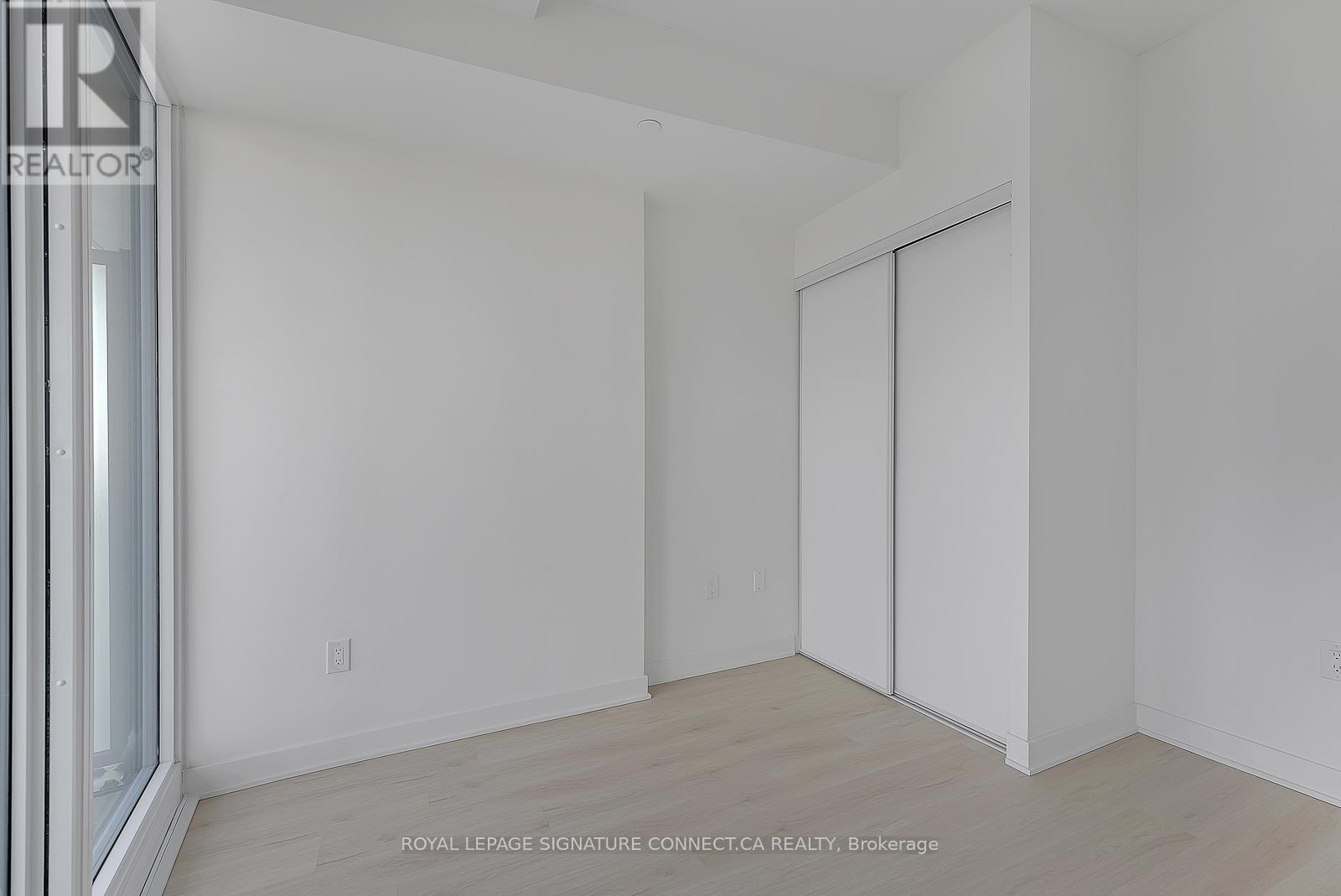 1601 - 3900 Confederation Parkway, Mississauga, Ontario  L5B 0M3 - Photo 13 - W12081865