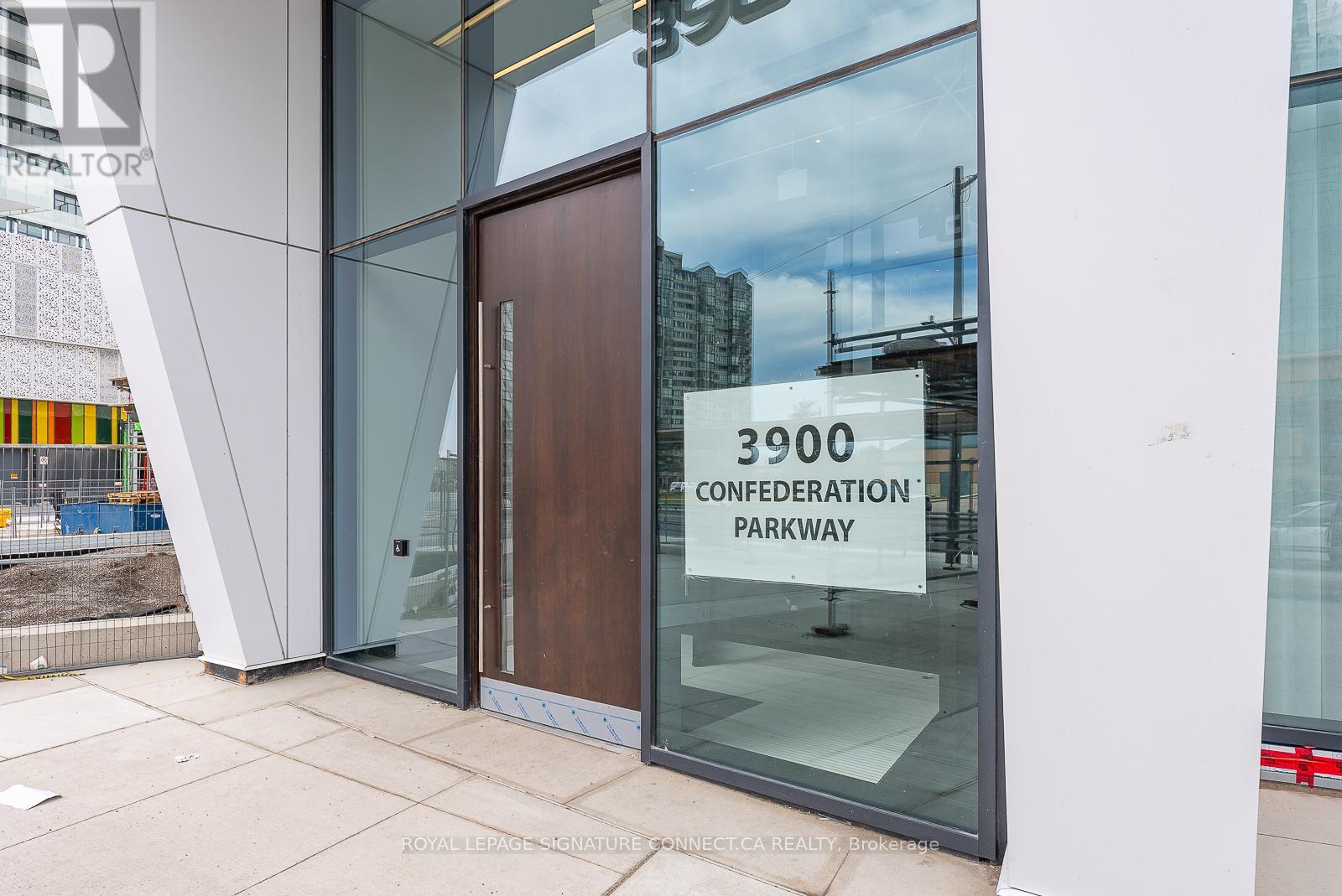 1601 - 3900 Confederation Parkway, Mississauga, Ontario  L5B 0M3 - Photo 26 - W12081865