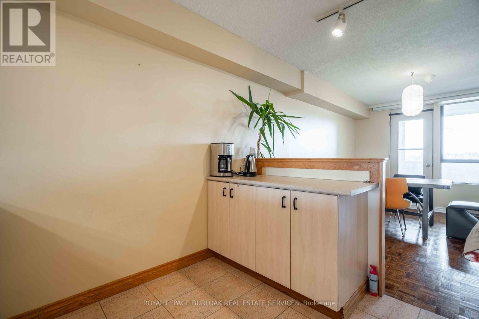 C34 - 300 Mill Road, Toronto, Ontario  M9C 4W7 - Photo 12 - W12081893