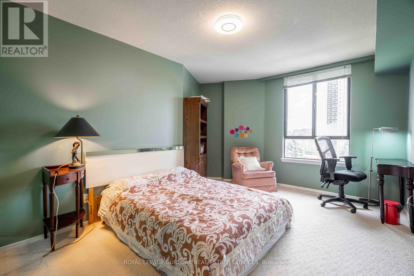 C34 - 300 Mill Road, Toronto, Ontario  M9C 4W7 - Photo 17 - W12081893