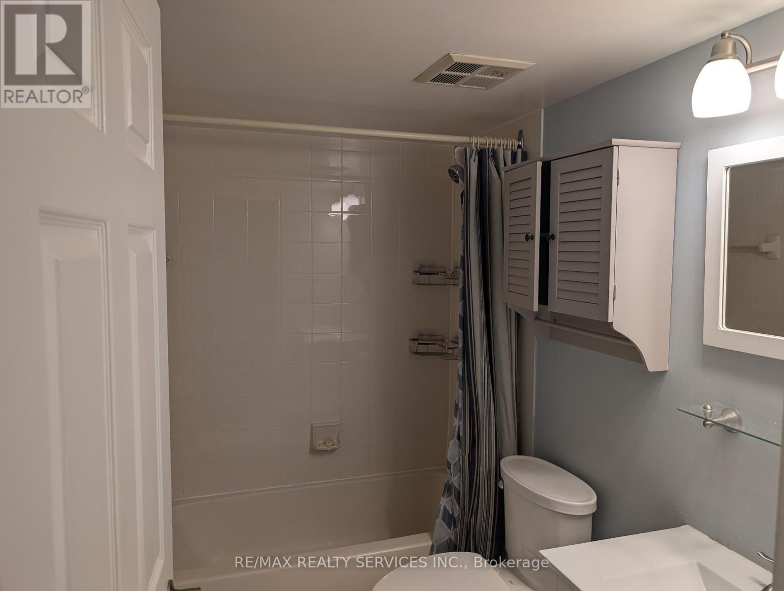 405 - 330 Mill Street, Brampton, Ontario  L6Y 3V3 - Photo 12 - W12081905