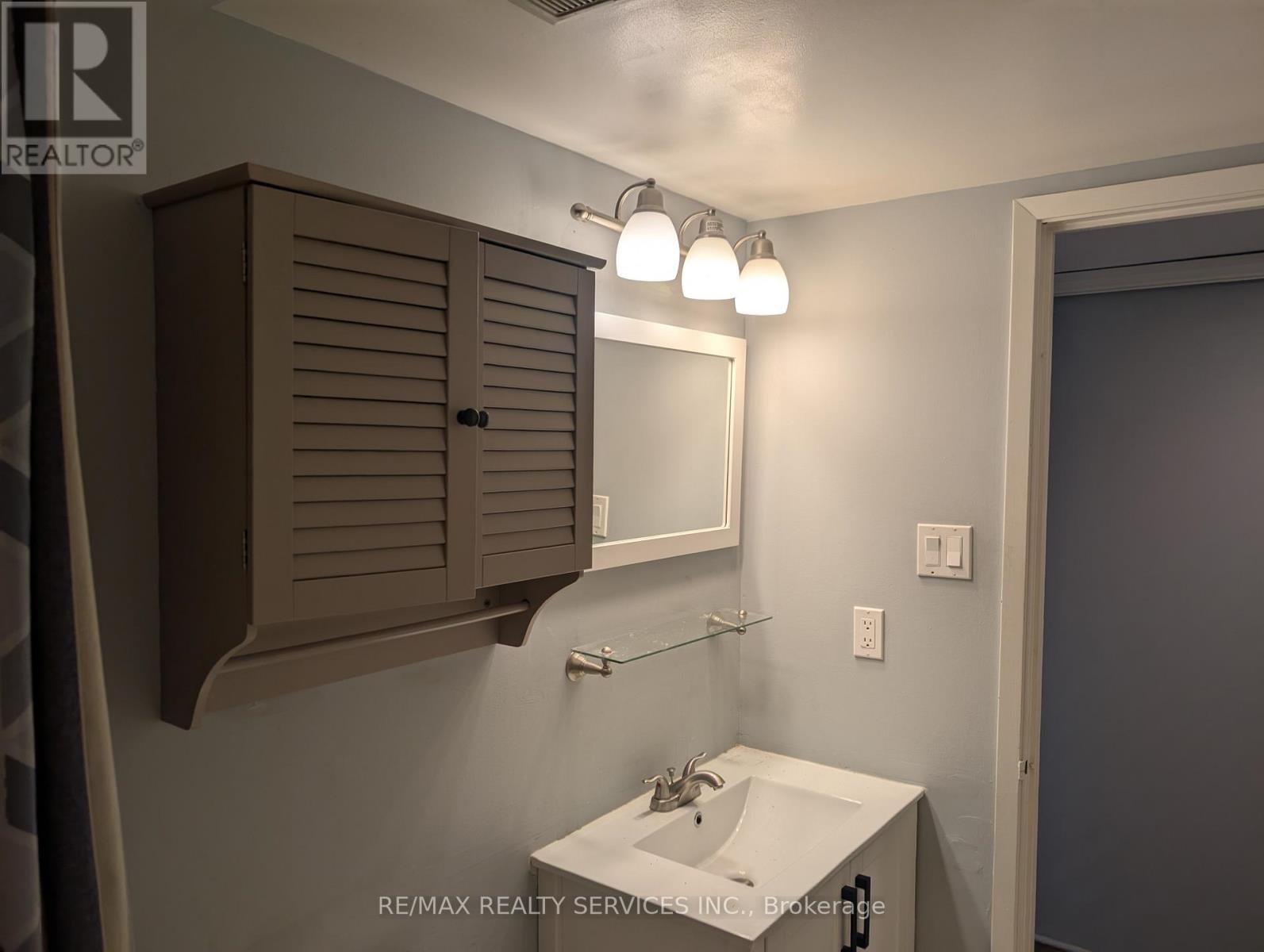 405 - 330 Mill Street, Brampton, Ontario  L6Y 3V3 - Photo 13 - W12081905