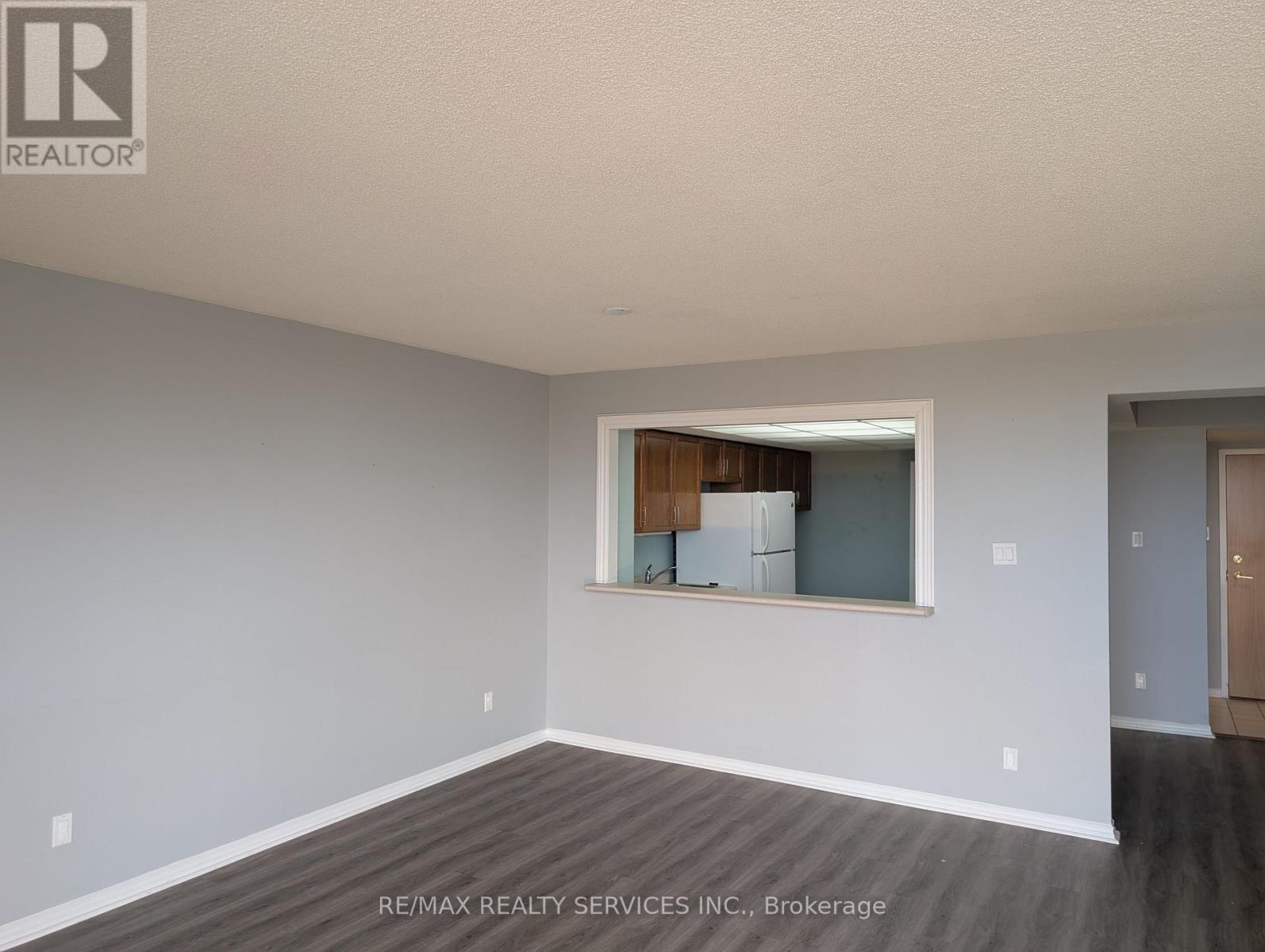 405 - 330 Mill Street, Brampton, Ontario  L6Y 3V3 - Photo 9 - W12081905