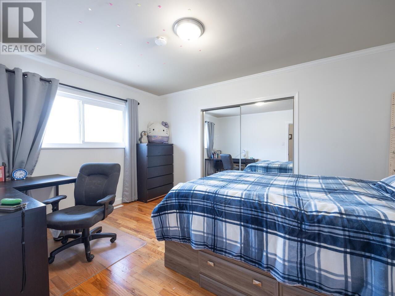 8326 Royal Oak Avenue, Burnaby, British Columbia  V5J 4L2 - Photo 13 - R2982032
