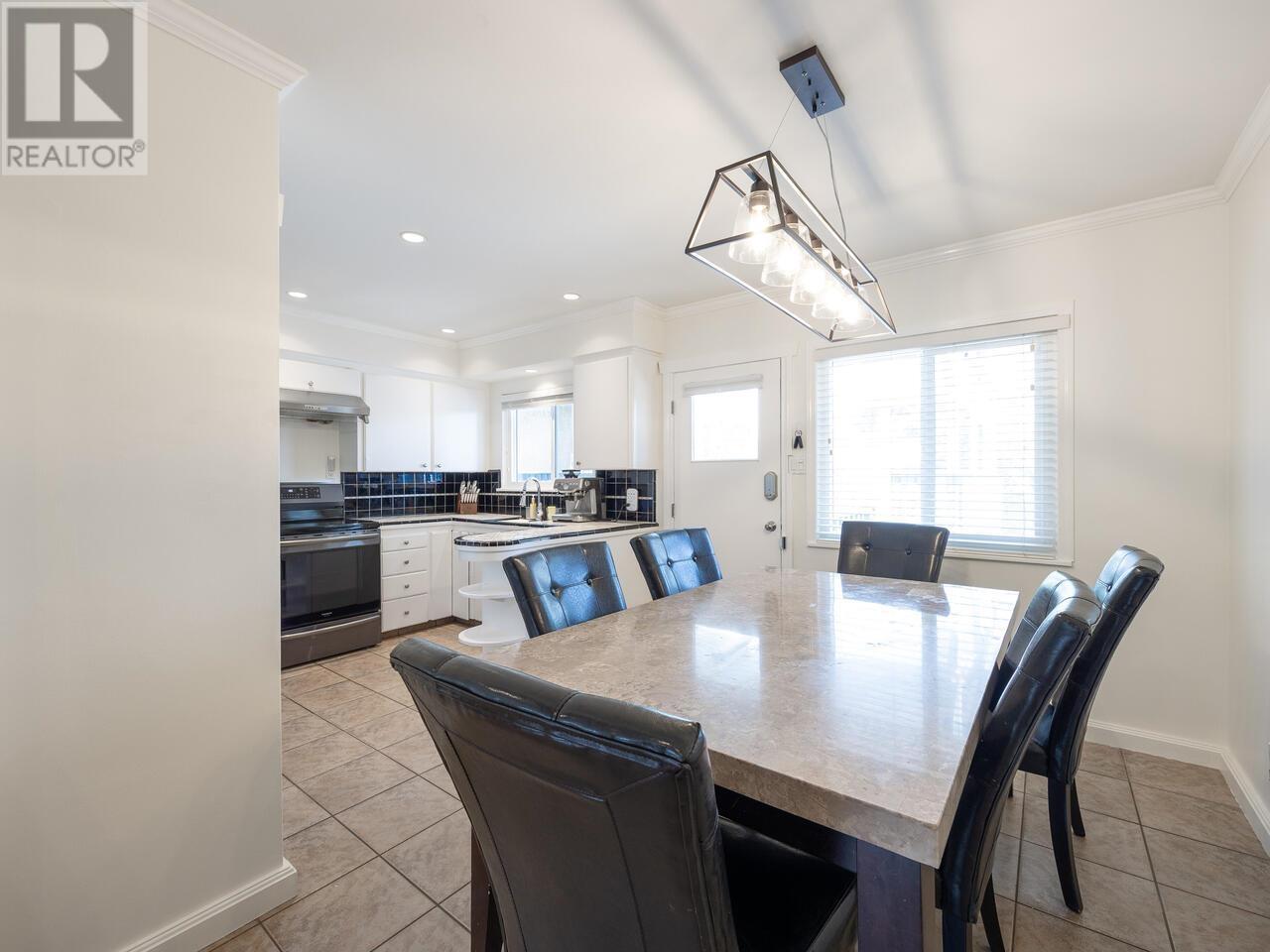 8326 Royal Oak Avenue, Burnaby, British Columbia  V5J 4L2 - Photo 9 - R2982032