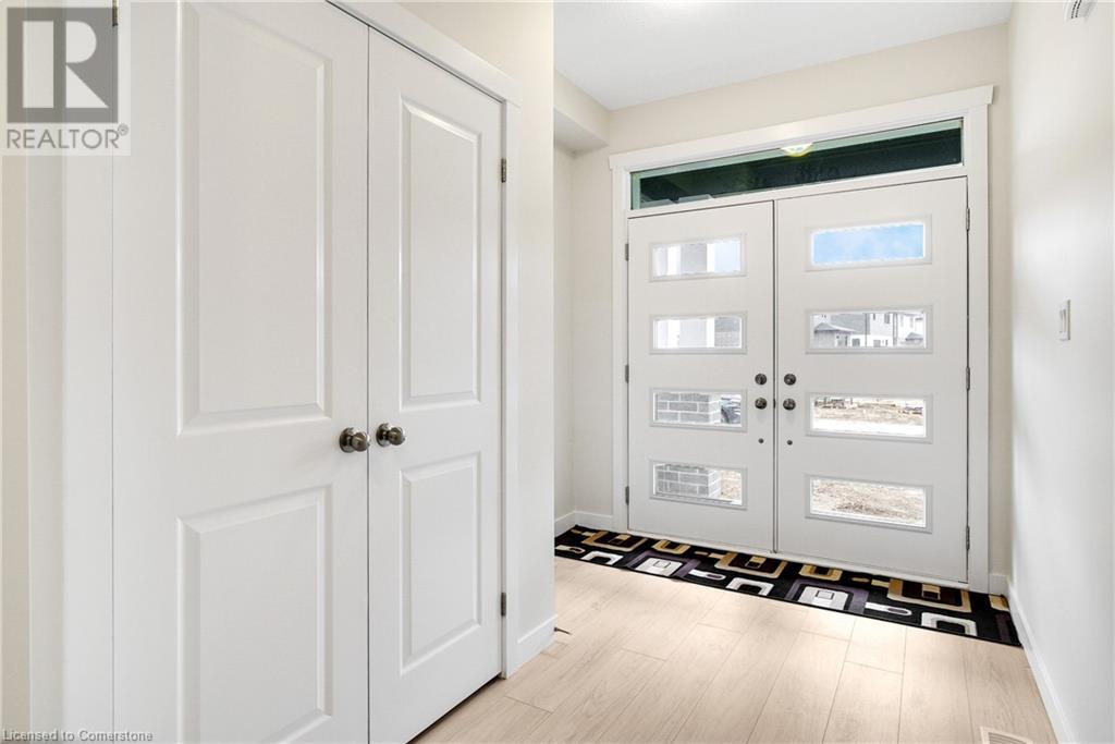 Property at 48 MOON Crescent image 3
