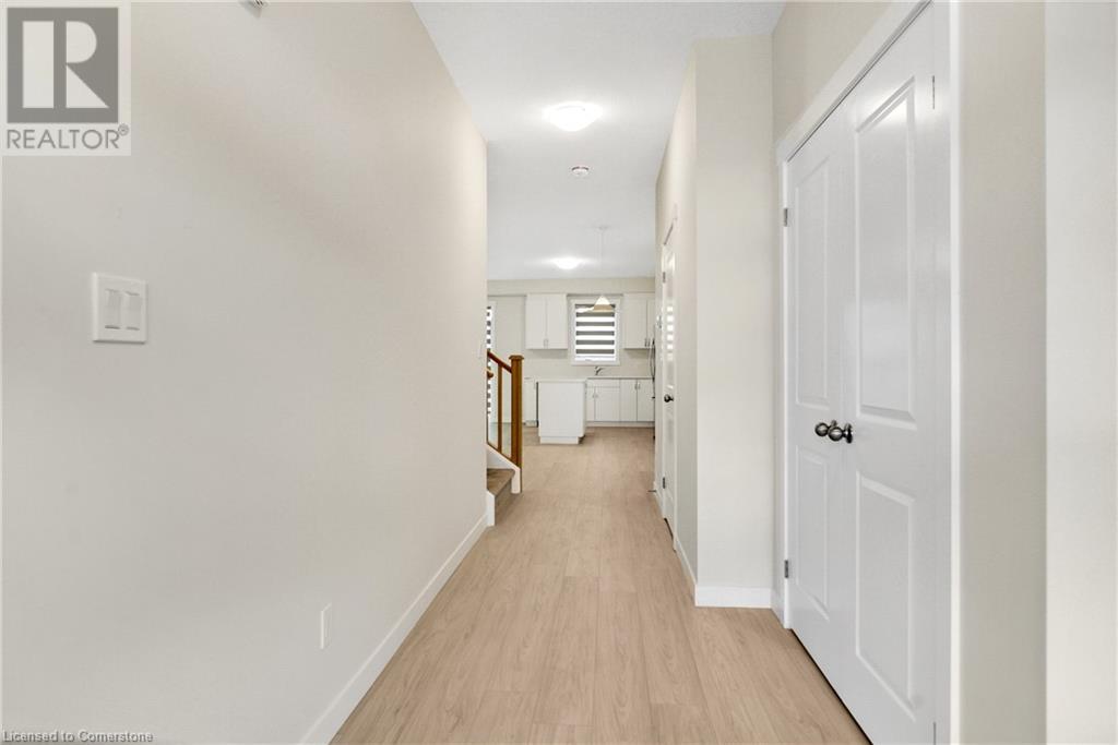 Property at 48 MOON Crescent image 4