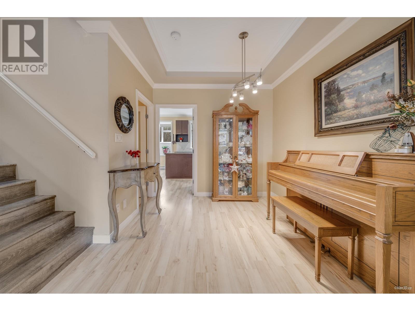 1 2039 Clarke Street, Port Moody, British Columbia  V3H 1Y3 - Photo 4 - R2983694