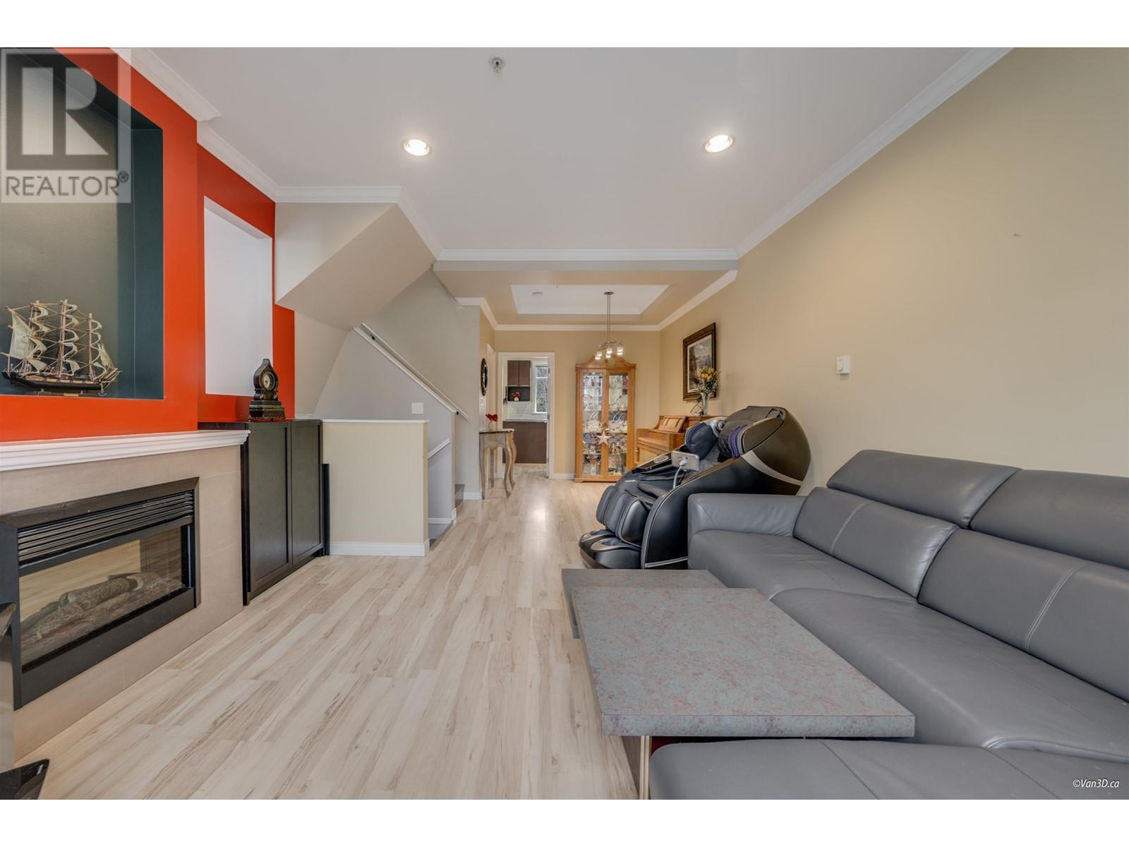 1 2039 Clarke Street, Port Moody, British Columbia  V3H 1Y3 - Photo 3 - R2983694