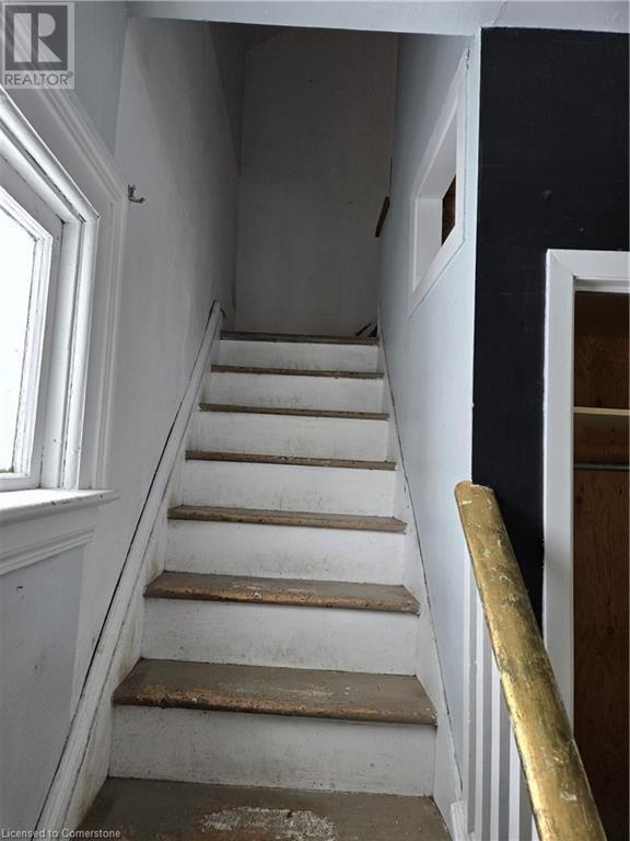 347 Birmingham Street, Stratford, Ontario  N5A 2T9 - Photo 5 - 40716920