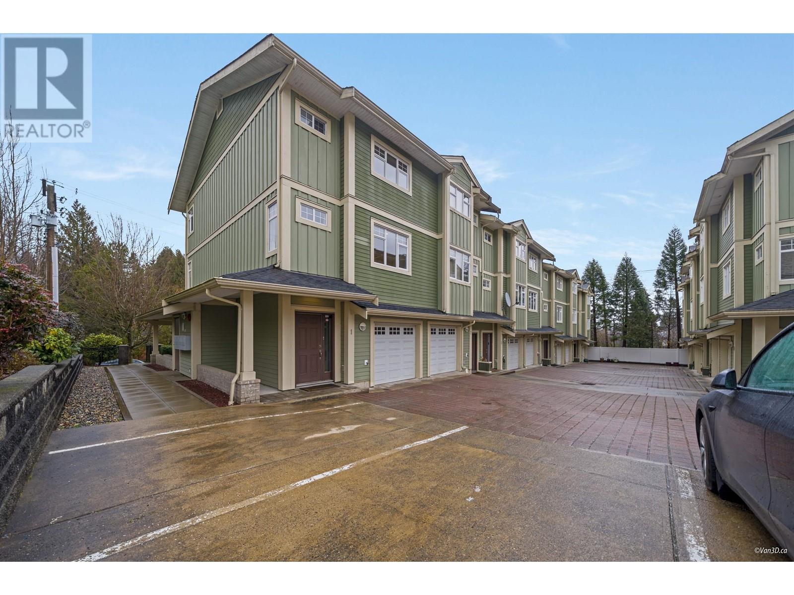 1 2039 CLARKE STREET, port moody, British Columbia