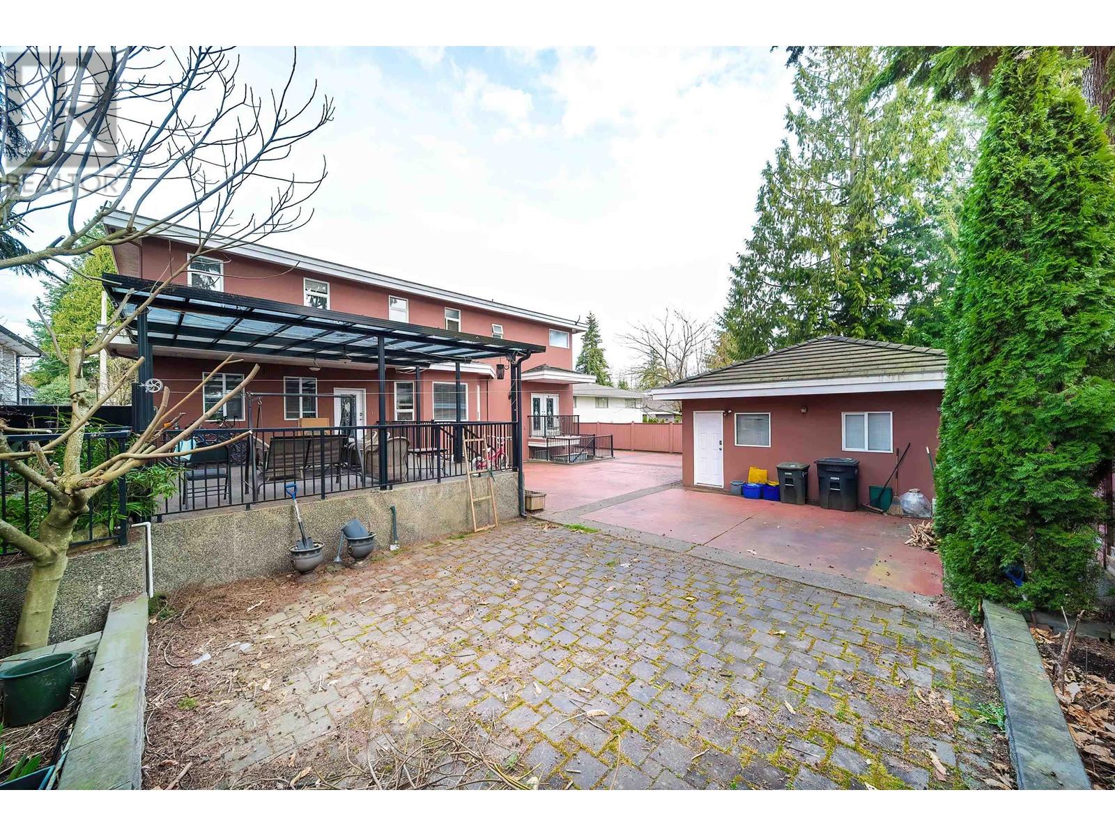 Listing Picture 10 of 38 : 7480 CHUTTER STREET, Burnaby / 本拿比 - 魯藝地產 Yvonne Lu Group - MLS Medallion Club Member