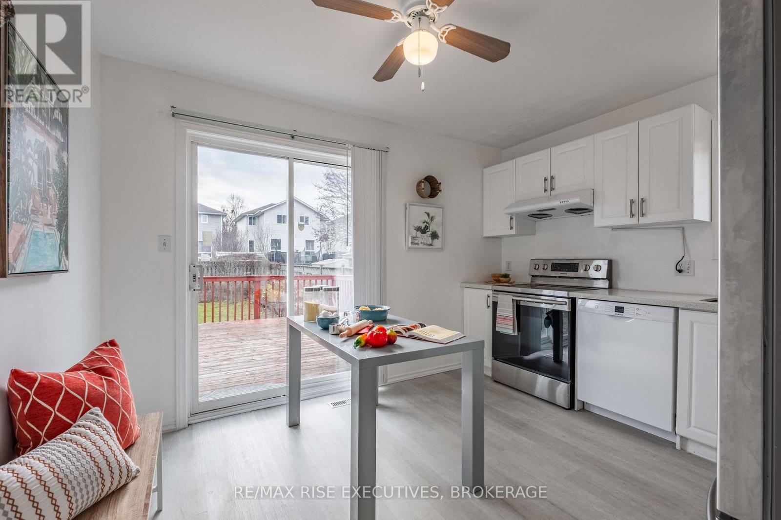 Property at 1065 REGATTA COURT image 5